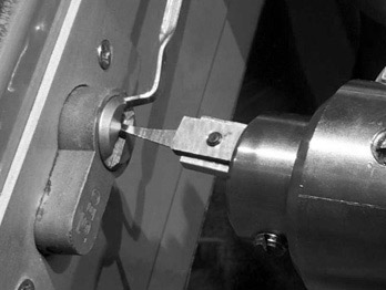Ouverture de porte fermée ou claquée