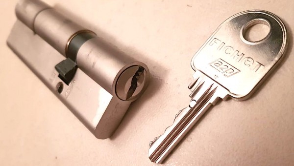 Comment changer un cylindre de serrure?