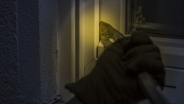 Comment réagir face à un cambrioleur ?