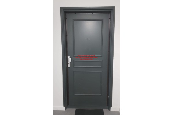 corniere marron et poignee heracles salome