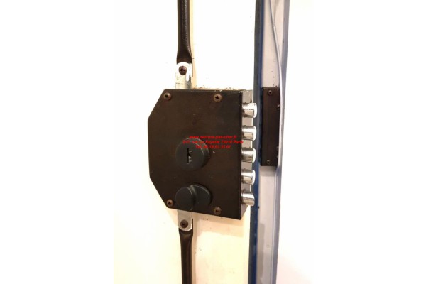 serrure 3 points iseo