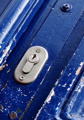 porte vulnérable à paris 9