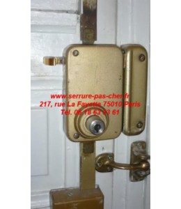 serrure fontaine verticale à tirage