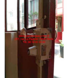 serrure vachette multlock multlock verticale a fouillot