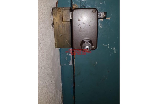 serrure vachette monopoint