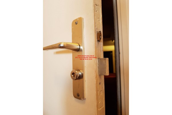 cofrre a larder fichet monopoint