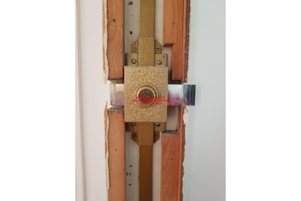 verrou muel a bouton